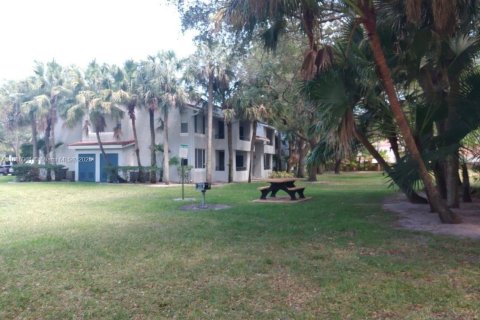 Купить кондоминиум в Коконат Крик, Флорида 2 спальни, 90.58м2, № 1933714 - фото 17