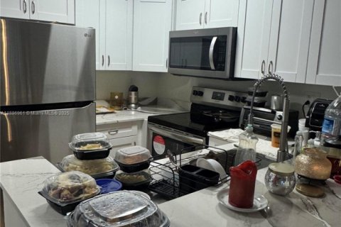 Купить кондоминиум в Коконат Крик, Флорида 2 спальни, 90.58м2, № 1933714 - фото 6