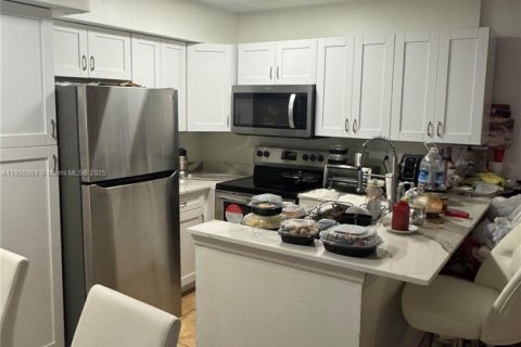 Купить кондоминиум в Коконат Крик, Флорида 2 спальни, 90.58м2, № 1933714 - фото 7