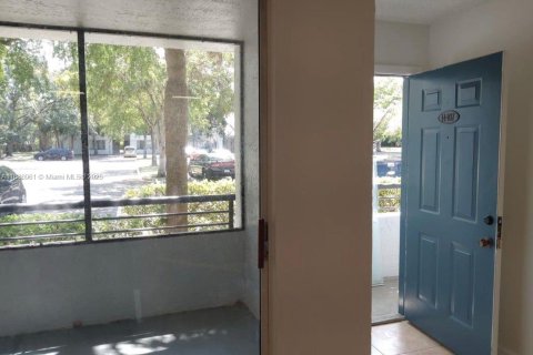 Купить кондоминиум в Коконат Крик, Флорида 2 спальни, 90.58м2, № 1933714 - фото 11