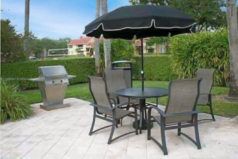 Купить кондоминиум в Коконат Крик, Флорида 2 спальни, 90.58м2, № 1933714 - фото 24