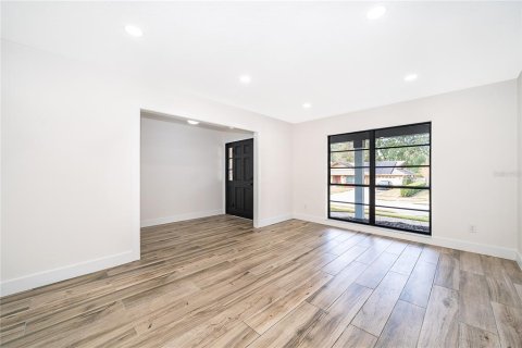 Villa ou maison à vendre à Longwood, Floride: 4 chambres, 191.94 m2 № 2144551 - photo 17