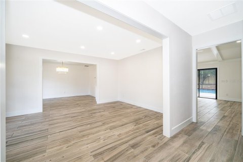 Villa ou maison à vendre à Longwood, Floride: 4 chambres, 191.94 m2 № 2144551 - photo 24