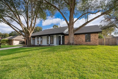 Villa ou maison à vendre à Longwood, Floride: 4 chambres, 191.94 m2 № 2144551 - photo 3