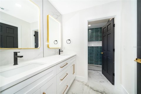 Villa ou maison à vendre à Longwood, Floride: 4 chambres, 191.94 m2 № 2144551 - photo 27
