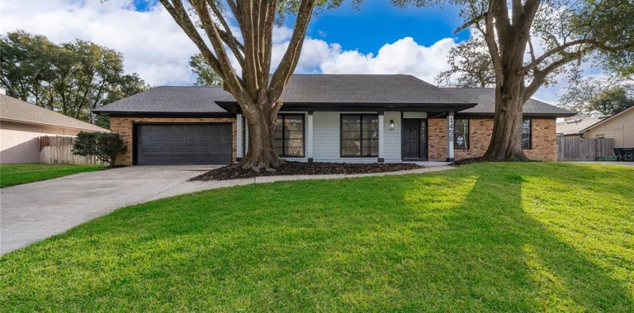 Villa ou maison à Longwood, Floride 4 chambres, 191.94 m2 № 2144551