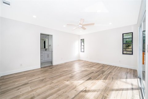 Villa ou maison à vendre à Longwood, Floride: 4 chambres, 191.94 m2 № 2144551 - photo 20