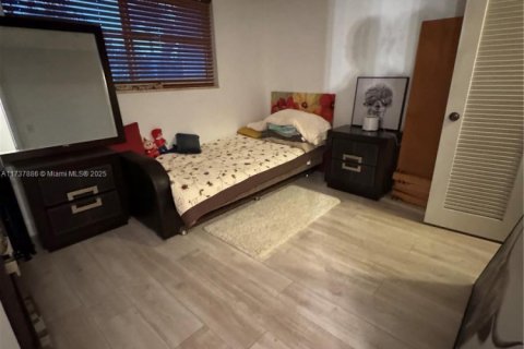 Condo in Sunrise, Florida, 2 bedrooms  № 1765058 - photo 16