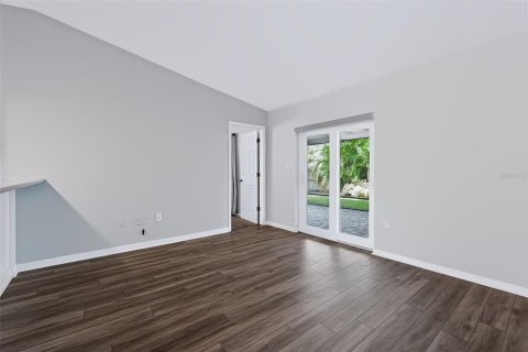 House in Palm Harbor, Florida 3 bedrooms, 127.28 sq.m. № 2405076 - photo 24