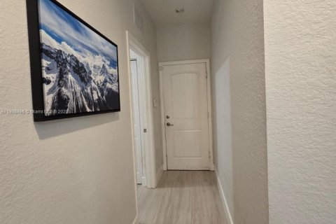 Купить виллу или дом в Майами, Флорида 3 спальни, 211.35м2, № 1964469 - фото 27