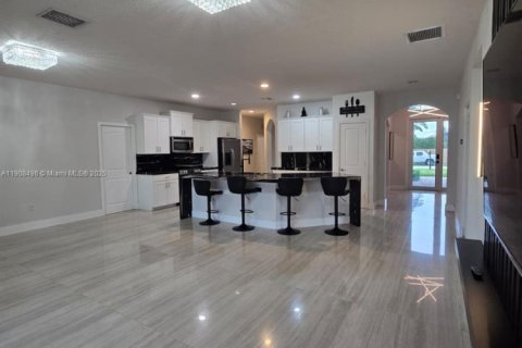 Купить виллу или дом в Майами, Флорида 3 спальни, 211.35м2, № 1964469 - фото 19