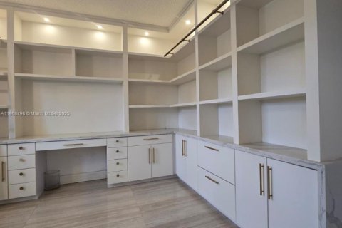 Купить виллу или дом в Майами, Флорида 3 спальни, 211.35м2, № 1964469 - фото 15