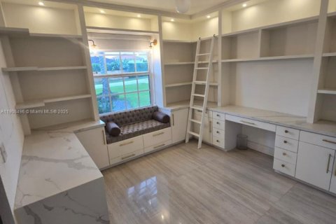 Купить виллу или дом в Майами, Флорида 3 спальни, 211.35м2, № 1964469 - фото 12