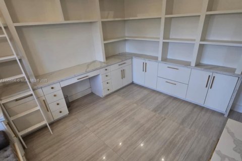 Купить виллу или дом в Майами, Флорида 3 спальни, 211.35м2, № 1964469 - фото 14