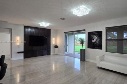 Купить виллу или дом в Майами, Флорида 3 спальни, 211.35м2, № 1964469 - фото 25