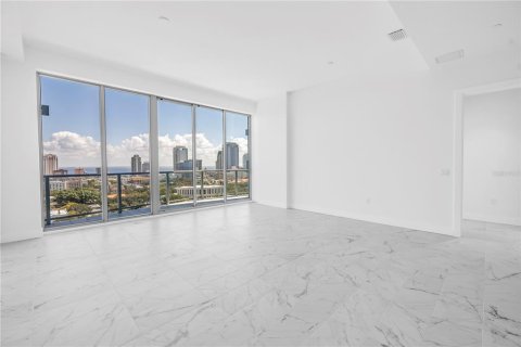 Copropriété à vendre à Saint Petersburg, Floride: 2 chambres, 162.86 m2 № 2267207 - photo 17