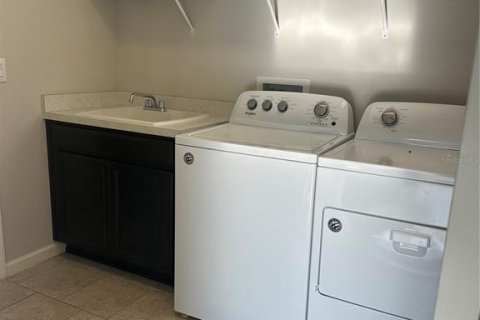 Casa en venta en Valrico, Florida, 4 dormitorios, 219.81 m2 № 1912101 - foto 28