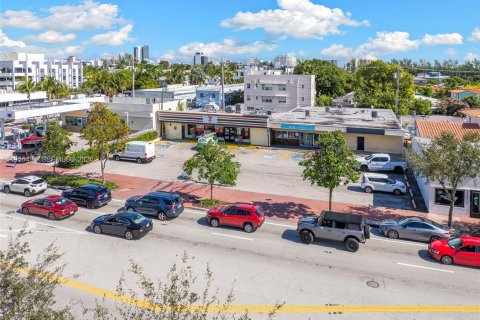 Propiedad comercial en venta en Miami Beach, Florida № 2010205 - foto 20
