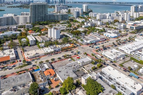 Propiedad comercial en venta en Miami Beach, Florida № 2010205 - foto 9