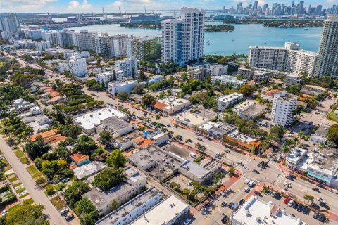 Propiedad comercial en venta en Miami Beach, Florida № 2010205 - foto 13