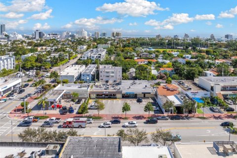 Propiedad comercial en venta en Miami Beach, Florida № 2010205 - foto 18