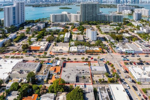 Propiedad comercial en venta en Miami Beach, Florida № 2010205 - foto 2