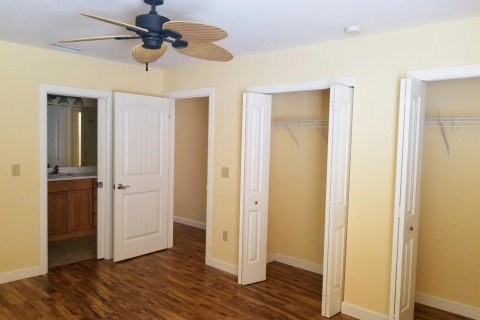 House in Okeechobee, Florida 3 bedrooms, 133.22 sq.m. № 2279038 - photo 7