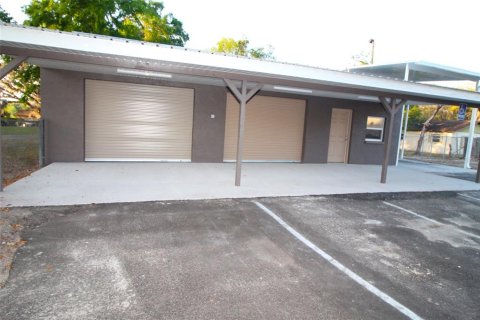 Propiedad comercial en venta en Mascotte, Florida, 12.26 m2 № 1631561 - foto 2