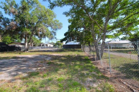Propiedad comercial en venta en Mascotte, Florida, 12.26 m2 № 1631561 - foto 18