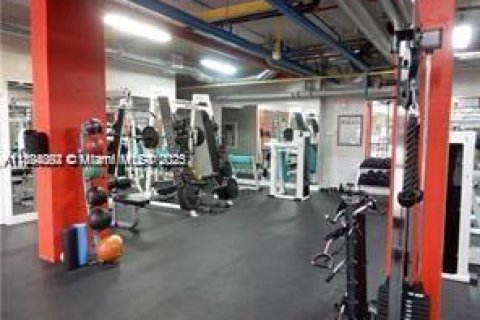 Condo in Miami, Florida, 1 bedroom № 1945879 - photo 20