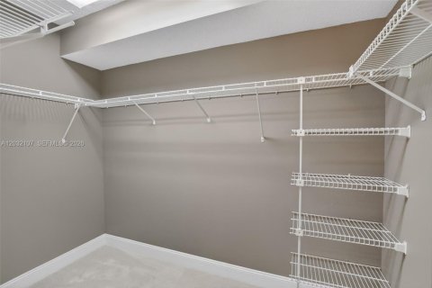 Condo in Pembroke Pines, Florida, 2 bedrooms  № 2186111 - photo 22