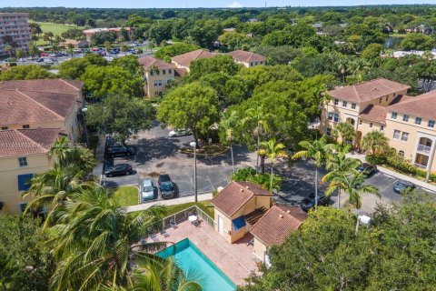 Купить таунхаус в Плантация, Флорида 3 спальни, 134.24м2, № 1967995 - фото 23