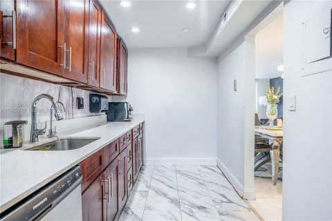 Copropriété à louer à Aventura, Floride: 2 chambres, 116.22 m2 № 2049862 - photo 26