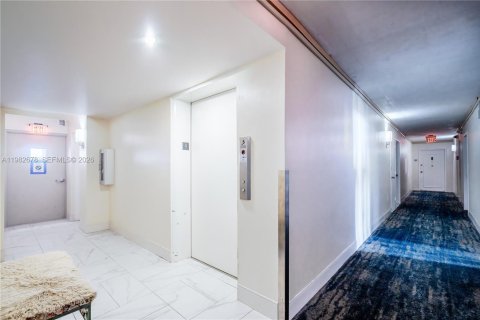 Copropriété à louer à Aventura, Floride: 2 chambres, 116.22 m2 № 2049862 - photo 6