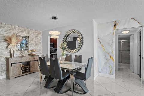 Copropriété à louer à Aventura, Floride: 2 chambres, 116.22 m2 № 2049862 - photo 13