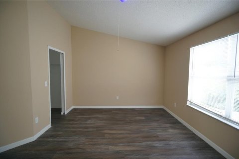 Touwnhouse à louer à Riverview, Floride: 3 chambres, 131.18 m2 № 2100592 - photo 6