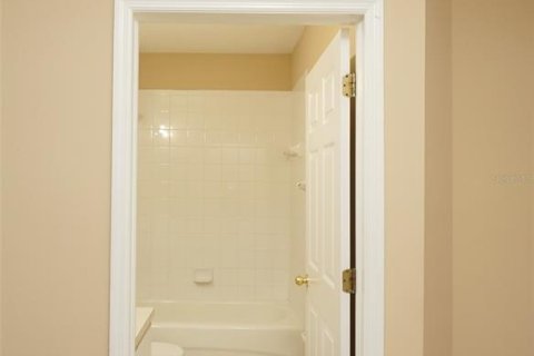 Touwnhouse à louer à Riverview, Floride: 3 chambres, 131.18 m2 № 2100592 - photo 13