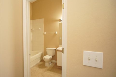 Touwnhouse à louer à Riverview, Floride: 3 chambres, 131.18 m2 № 2100592 - photo 11