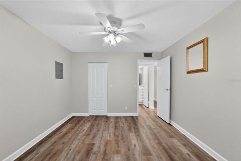 Copropriété à louer à Sun City Center, Floride: 2 chambres, 102.56 m2 № 2236397 - photo 9