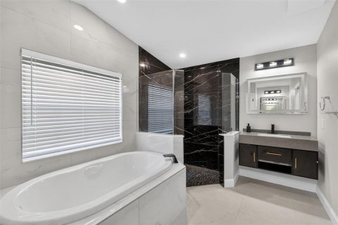 Купить виллу или дом в Сарасота, Флорида 3 комнаты, 275.46м2, № 2109260 - фото 19
