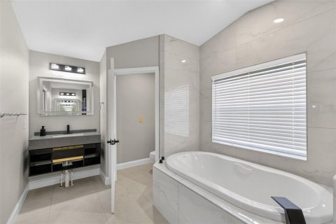 Купить виллу или дом в Сарасота, Флорида 3 комнаты, 275.46м2, № 2109260 - фото 18