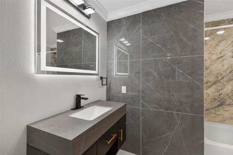 Купить виллу или дом в Сарасота, Флорида 3 комнаты, 275.46м2, № 2109260 - фото 4