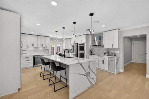 Купить виллу или дом в Сарасота, Флорида 3 комнаты, 275.46м2, № 2109260 - фото 3
