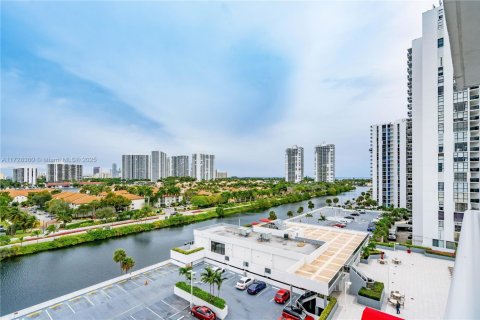 Купить кондоминиум в Авентура, Флорида 1 спальня, 83.24м2, № 1483395 - фото 28