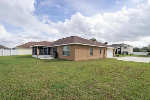 House in Ocala, Florida 4 bedrooms, 163.79 sq.m. № 2319156 - photo 19