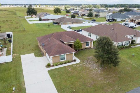 Casa en Ocala, Florida 4 dormitorios, 163.79 m2 № 2319156