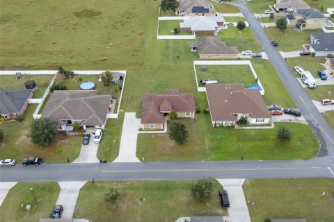 House in Ocala, Florida 4 bedrooms, 163.79 sq.m. № 2319156 - photo 11