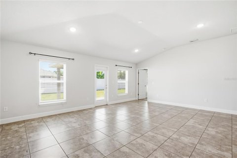 Villa ou maison à louer à Wimauma, Floride: 3 chambres, 158.31 m2 № 2434897 - photo 13