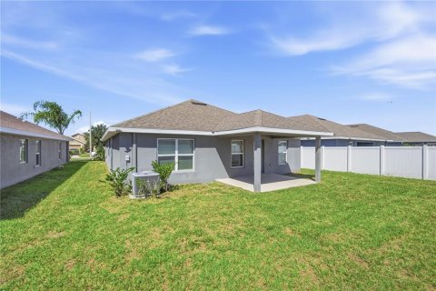 Villa ou maison à louer à Wimauma, Floride: 3 chambres, 158.31 m2 № 2434897 - photo 21