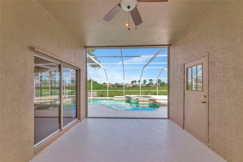 Villa ou maison à vendre à Sarasota, Floride: 3 chambres, 169.36 m2 № 2200423 - photo 17